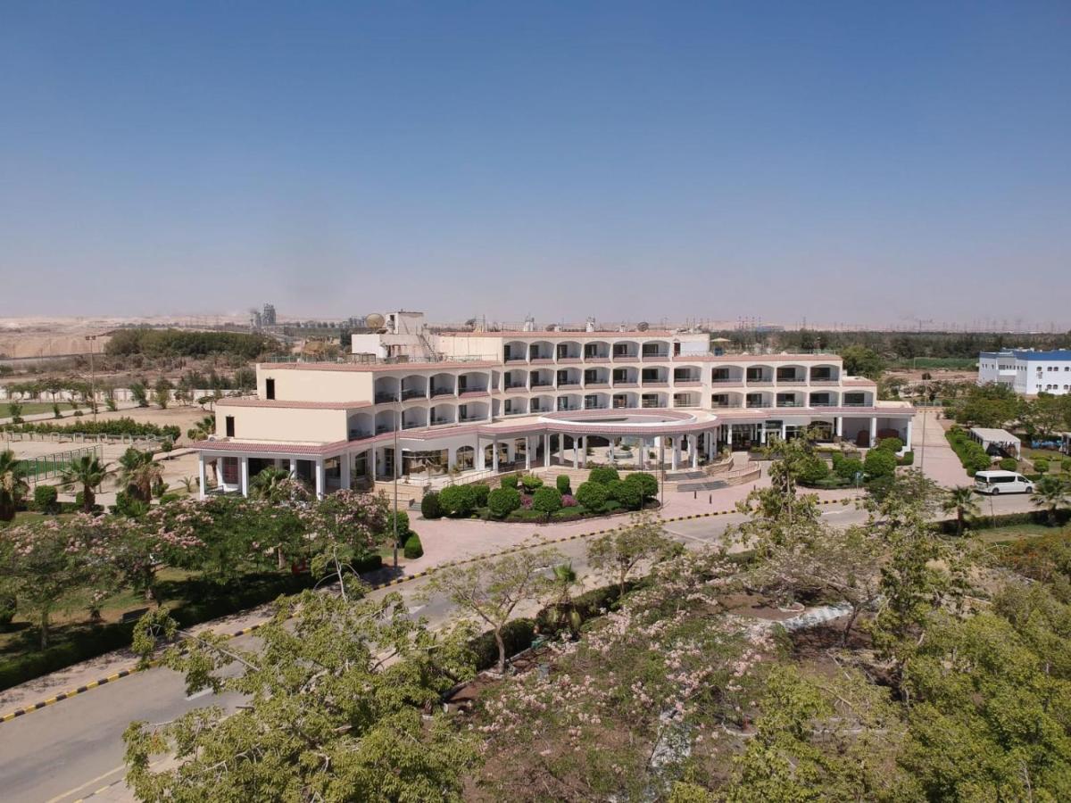 Assiut Cement Hotel Exteriör bild