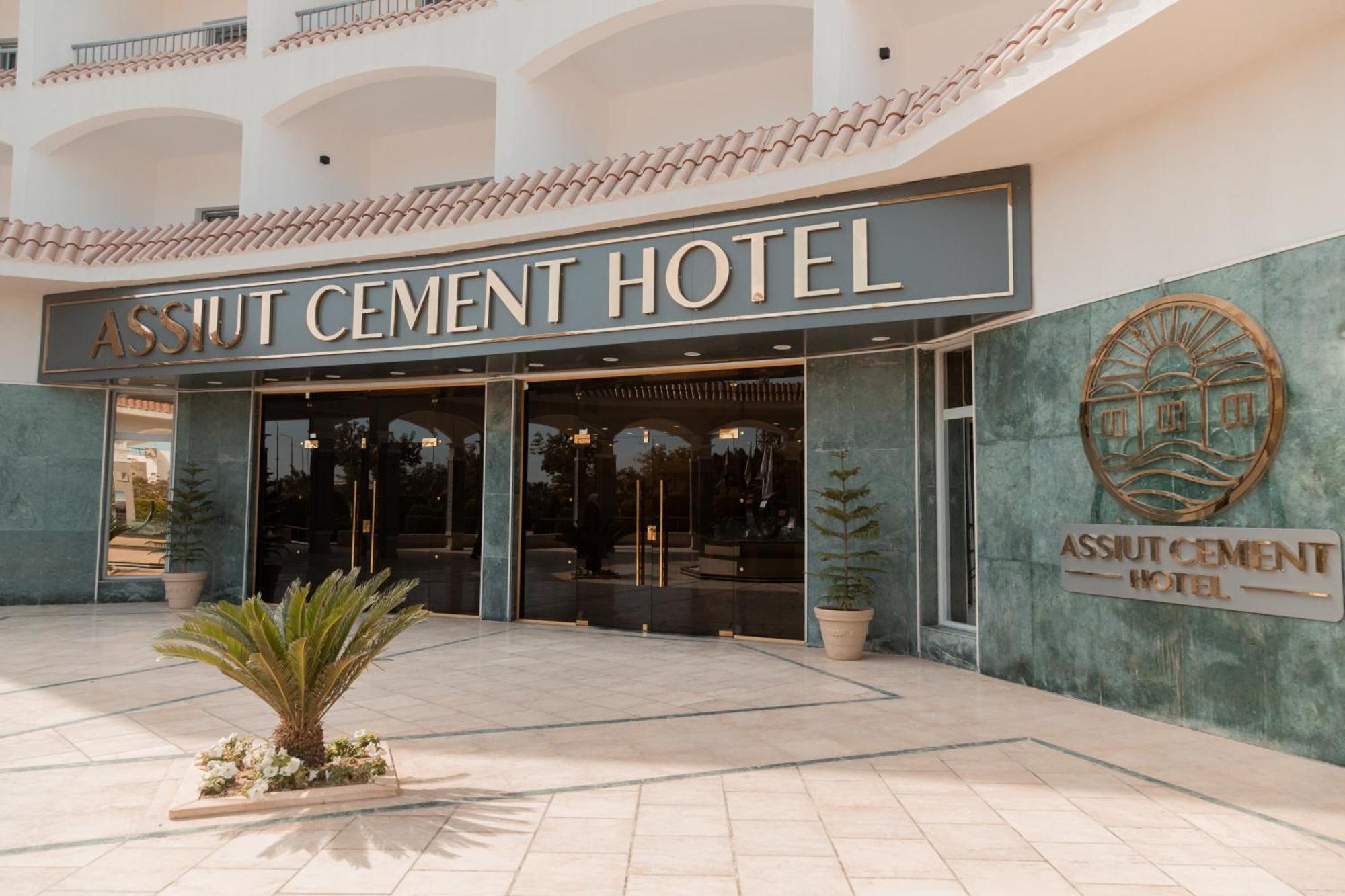 Assiut Cement Hotel Exteriör bild